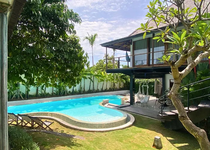 Tropical 5 Bedroom In The Heart Of Canggu (Bali)