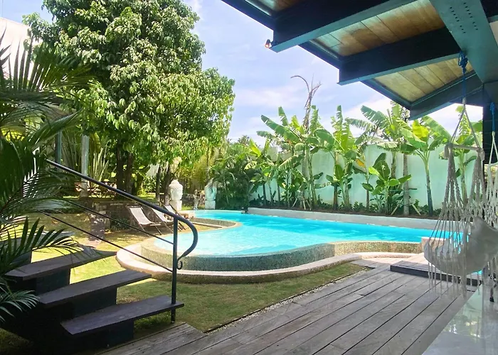 Villa Tropical 5 Bedroom In The Heart Of Canggu (Bali)